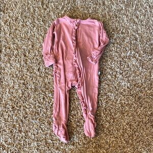 Posh Peanut Pink 0-3 Months ruffle footies